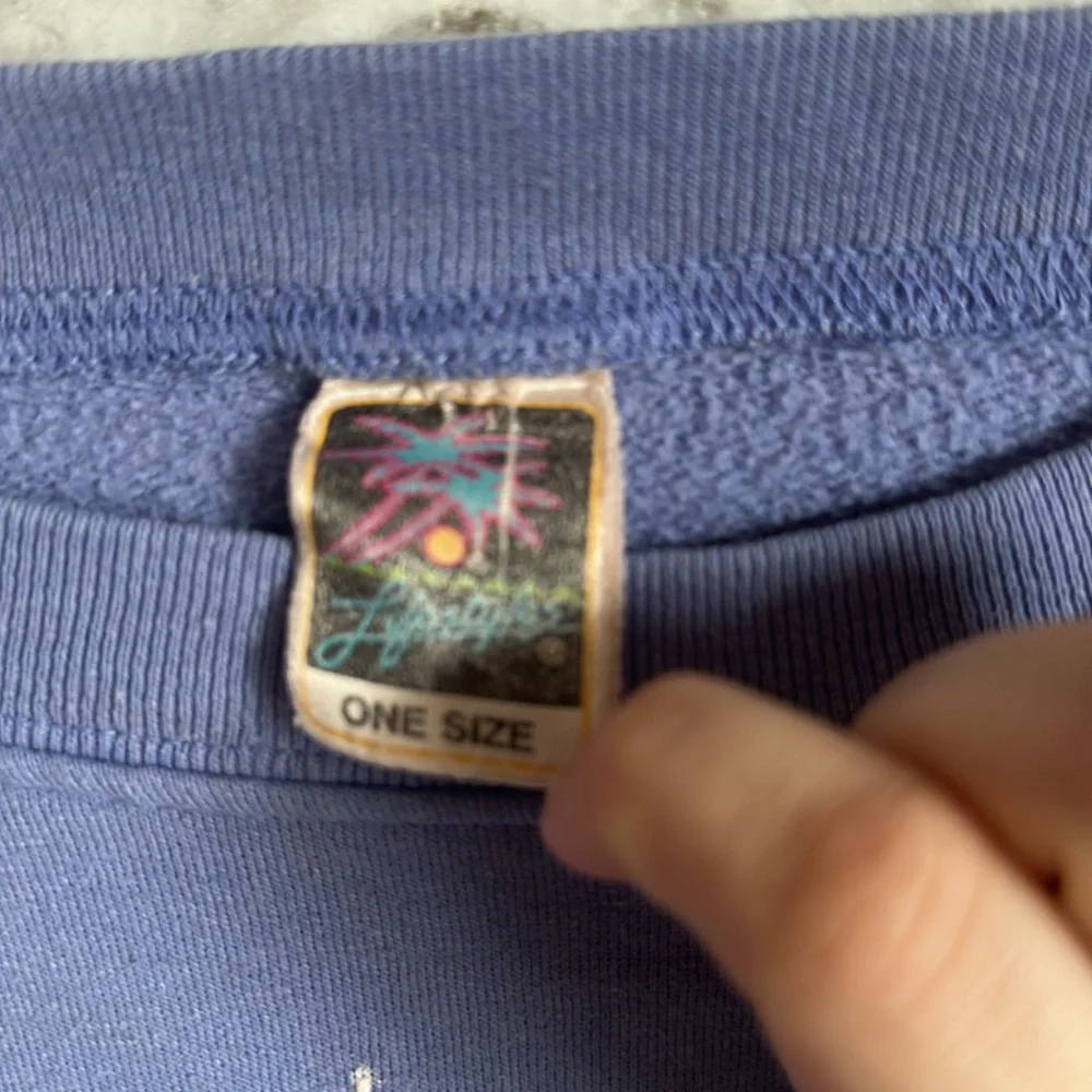 Vintage Scenic winter wonderland lilac Sweater - Picture 3 of 7